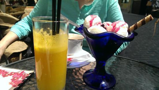 Cafe de Paris