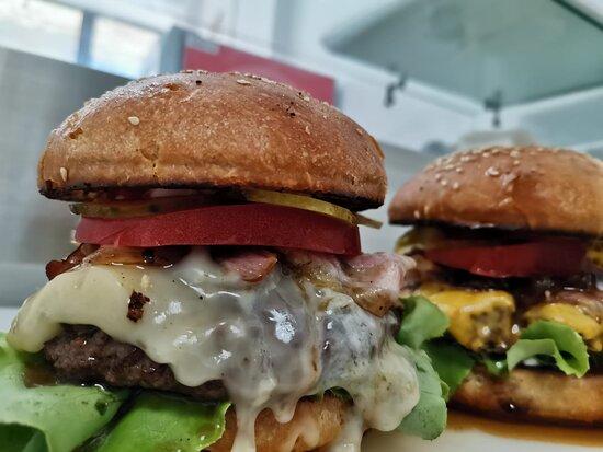Ovi's Burger