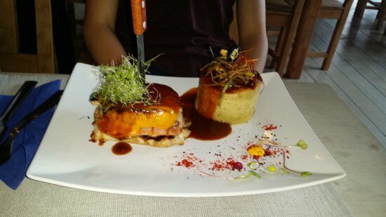 Warehouse Pub & Grill